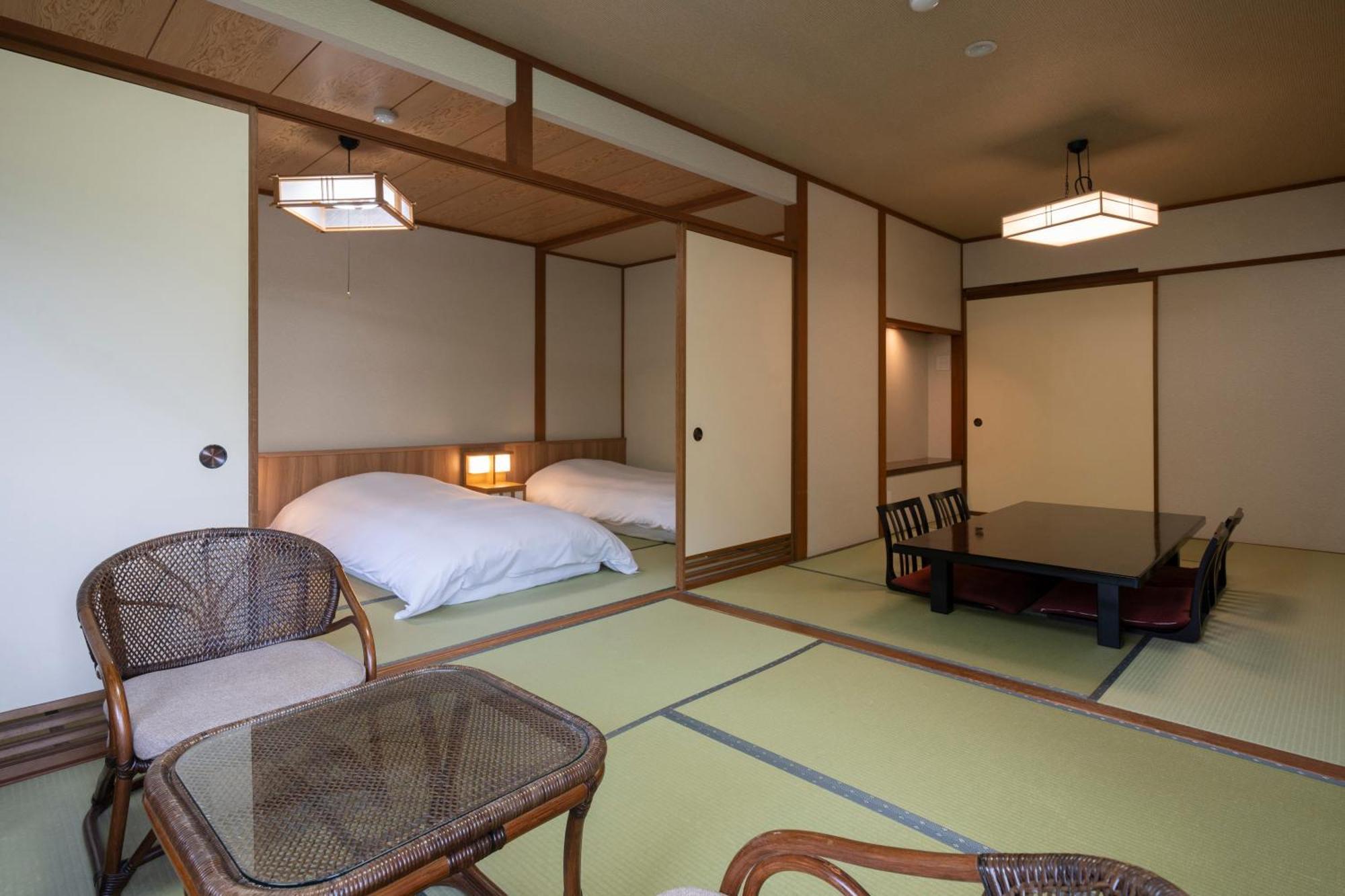 Hirayukan Takayama  Buitenkant foto