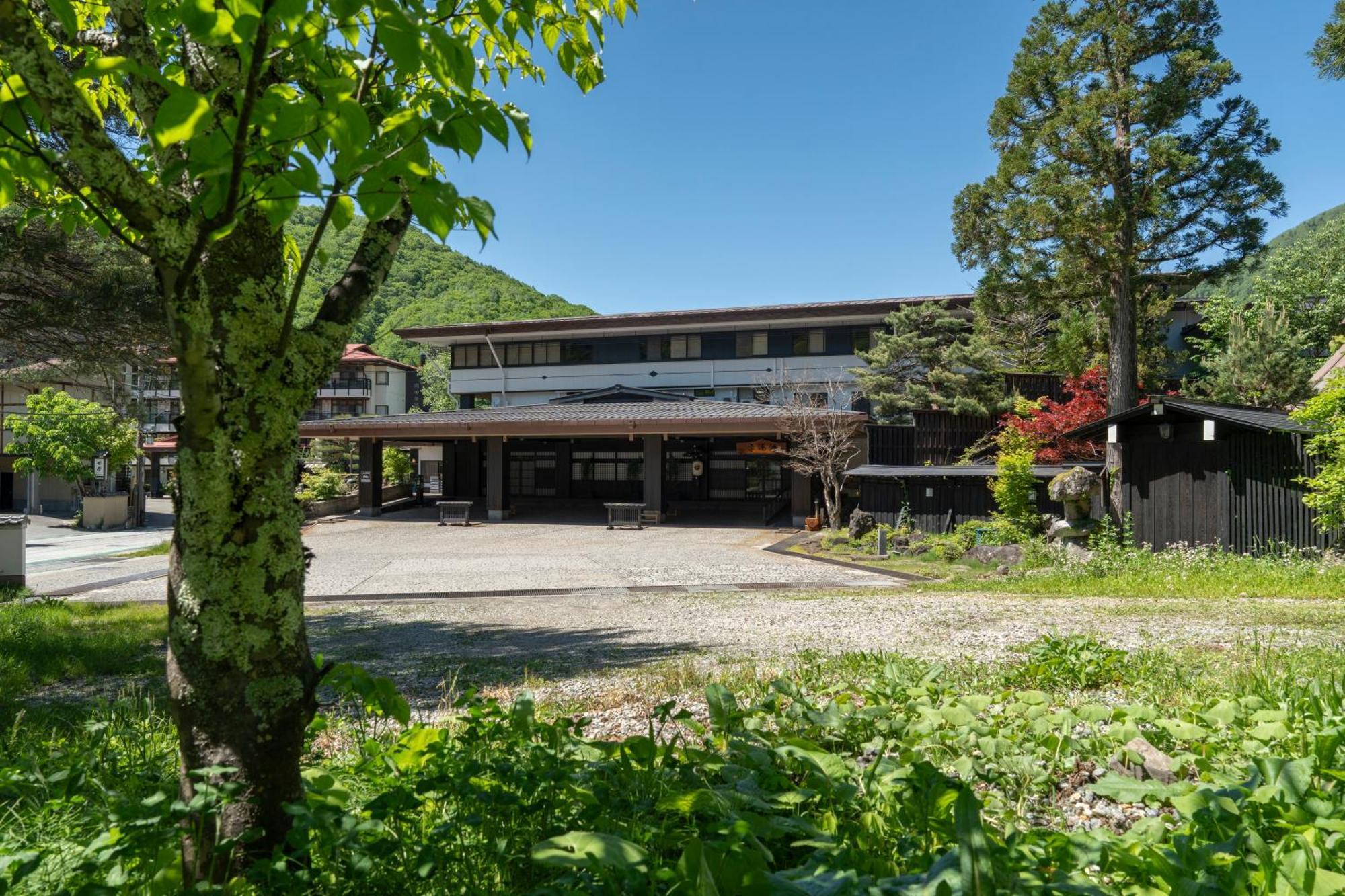 Hirayukan Takayama  Buitenkant foto