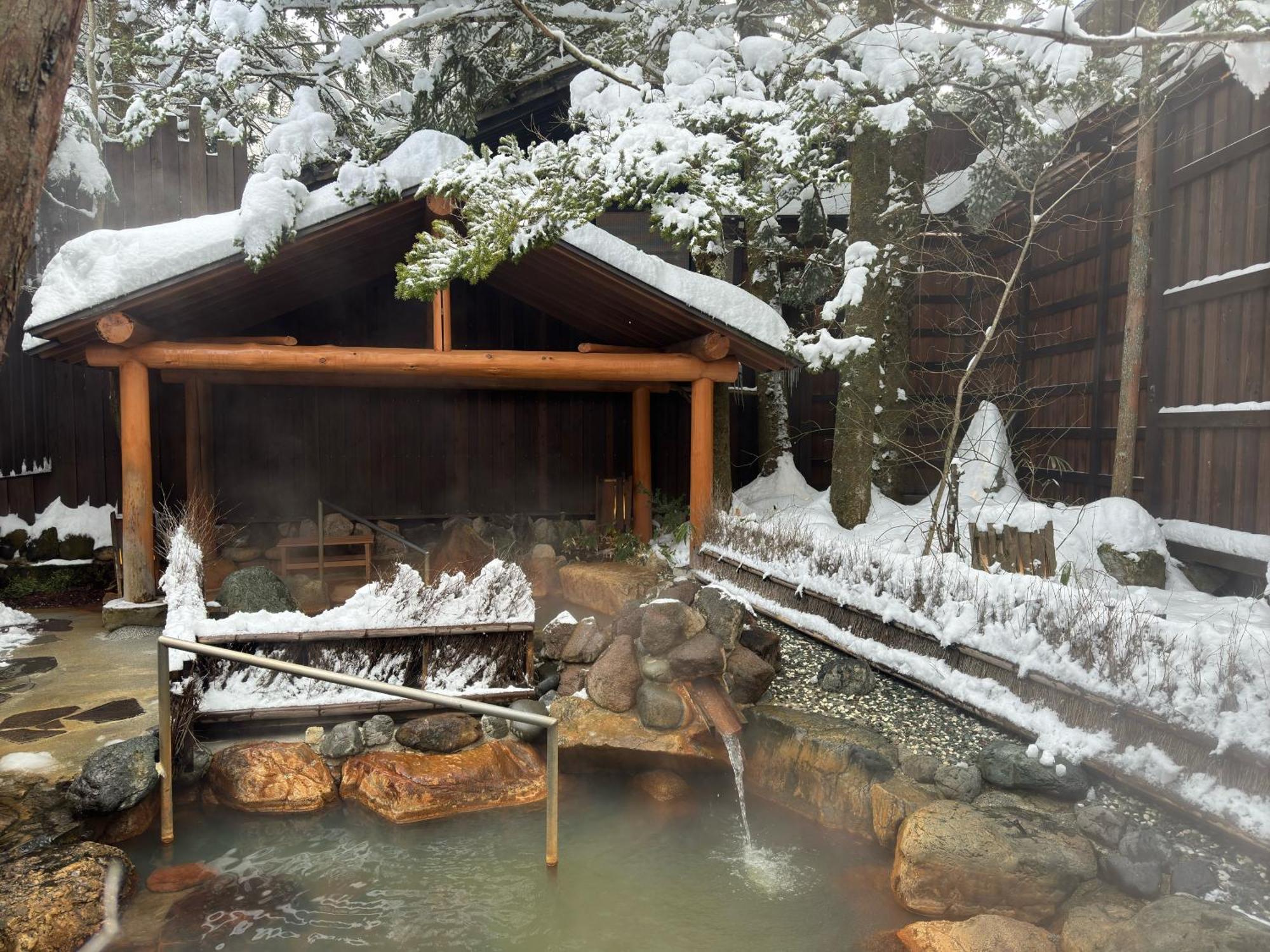 Hirayukan Takayama  Buitenkant foto